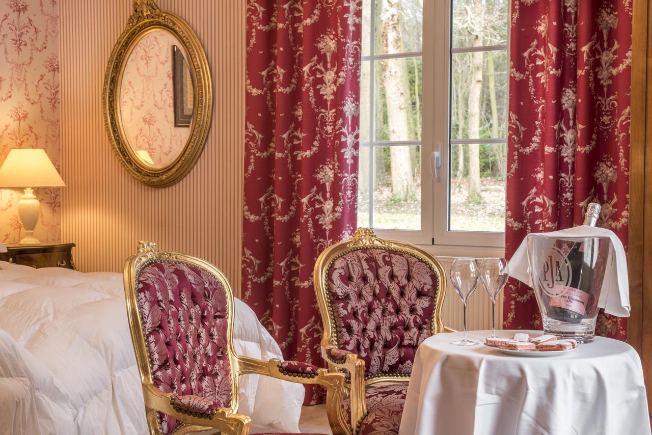 Bed and Breakfast Domaine Du Bois Des Anges Germigny-l'Eveque Exteriér fotografie