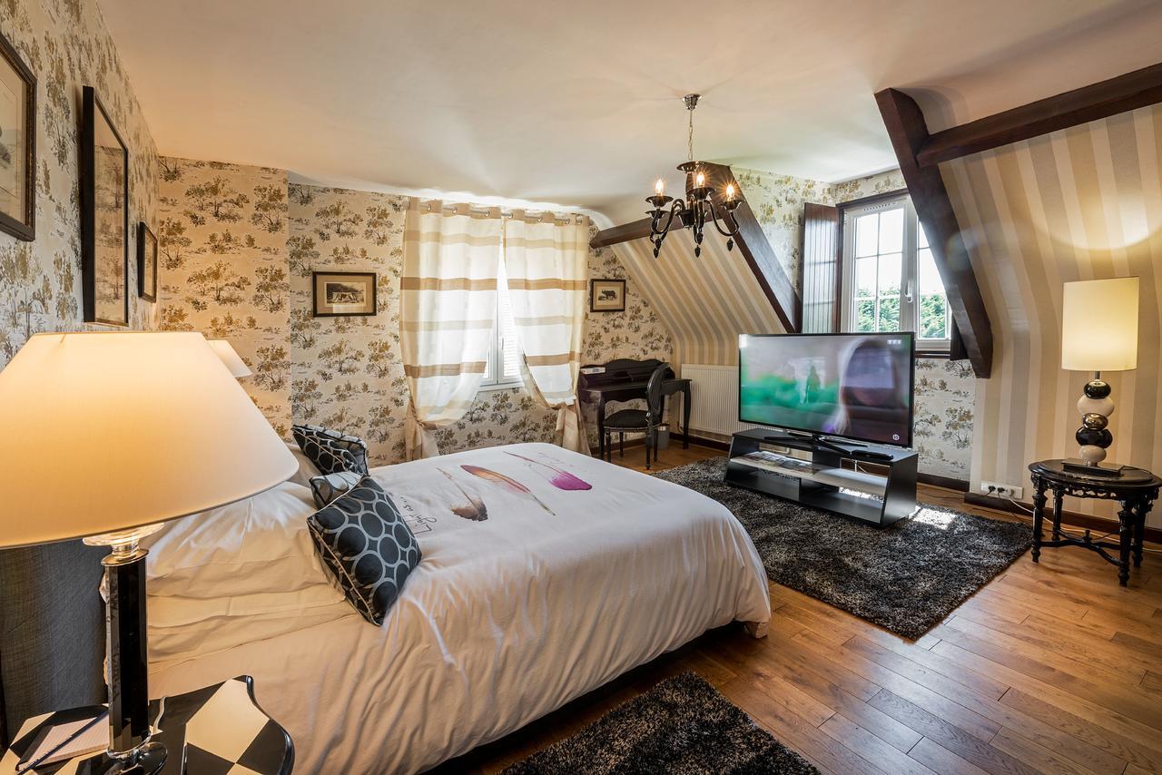 Bed and Breakfast Domaine Du Bois Des Anges Germigny-l'Eveque Exteriér fotografie
