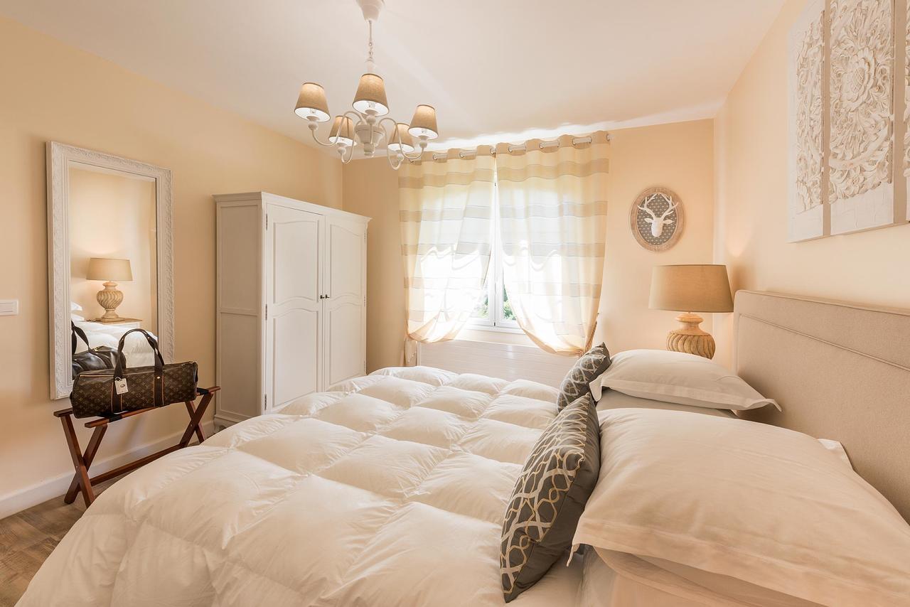 Bed and Breakfast Domaine Du Bois Des Anges Germigny-l'Eveque Exteriér fotografie