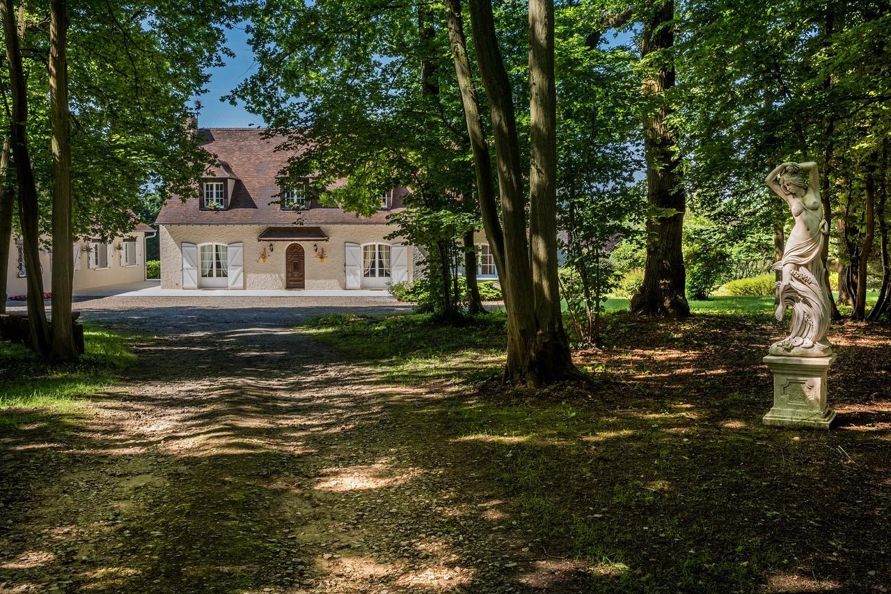 Bed and Breakfast Domaine Du Bois Des Anges Germigny-l'Eveque Exteriér fotografie